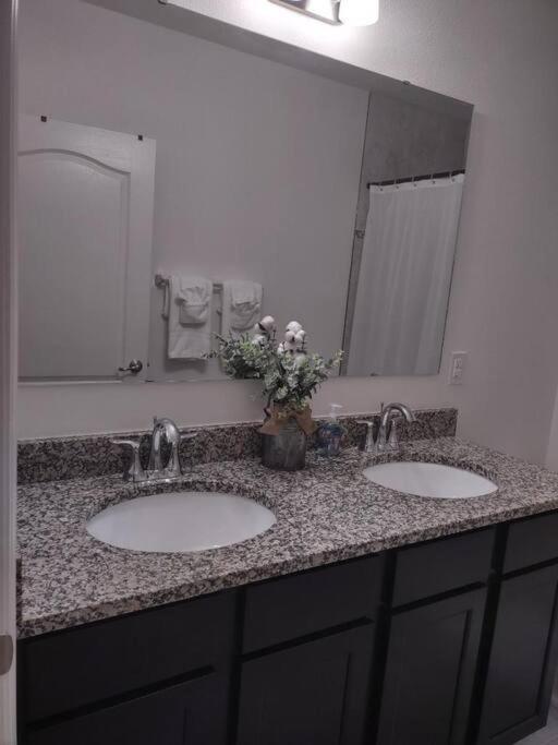 Vero Beach Vacations - Cozy 3Bed 2Bath near Mets Stadium/Beach - Property Image 2