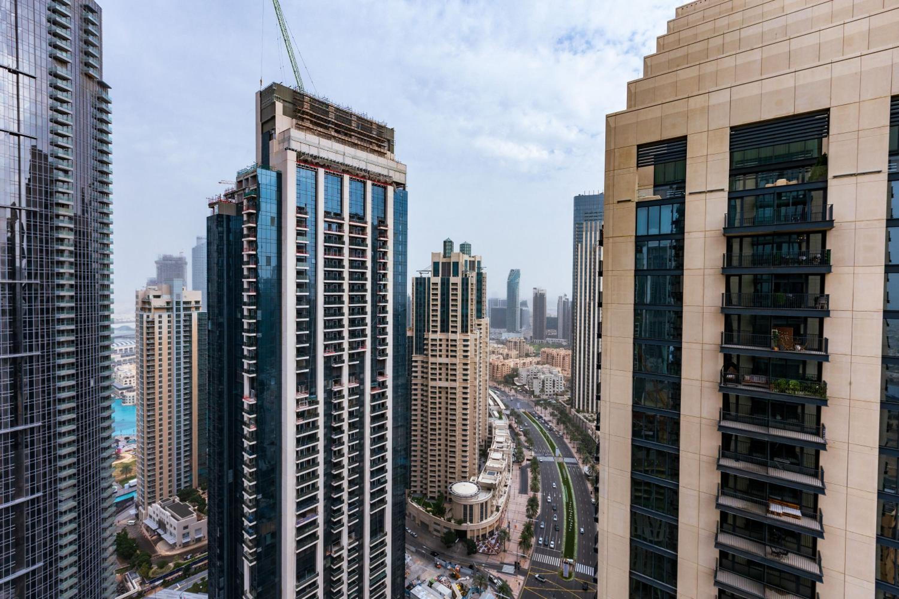 Spacious & Full of light 3BR+ kids Dubai Mall