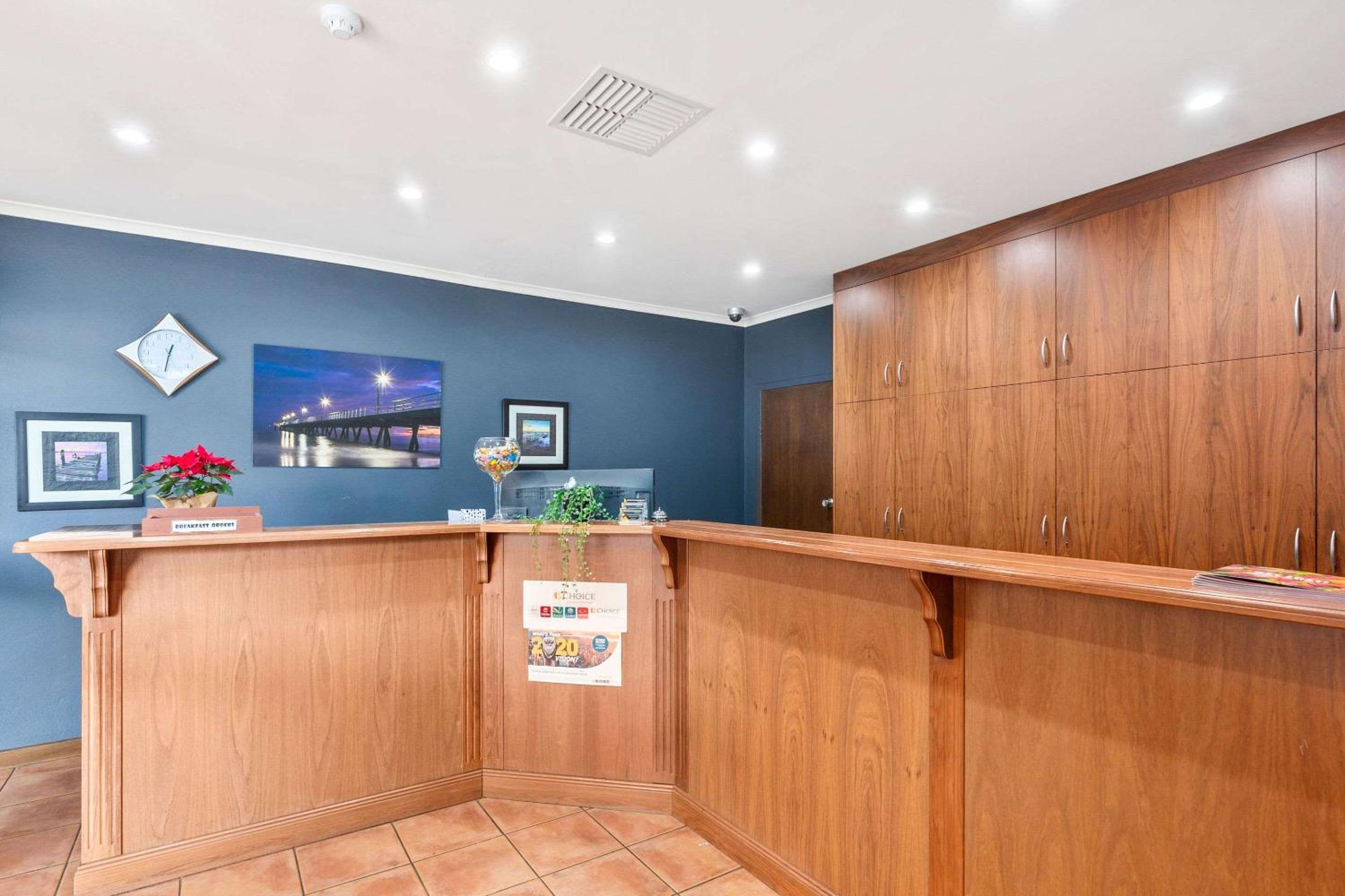 Comfort Inn Glenelg - Image 3