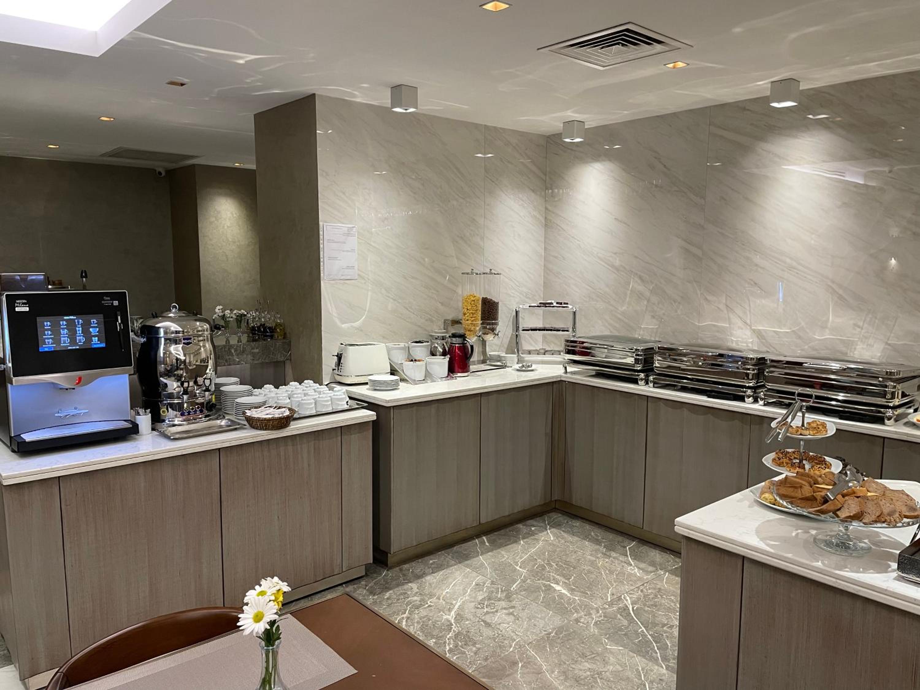 Asur Hotel - Image 9