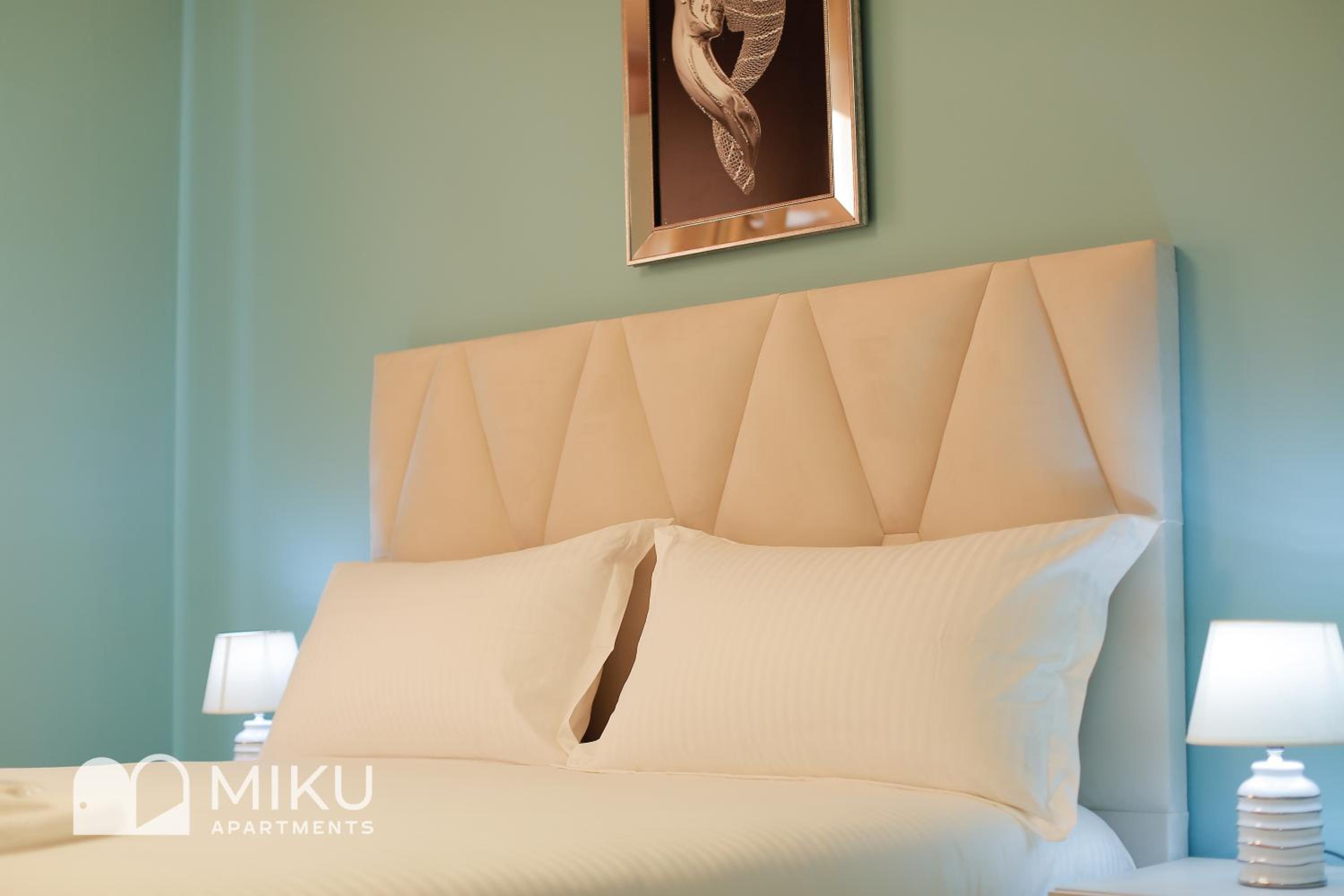 Miku Apartment - Glamorous 1Bedroom Apartment At Olympic Residence