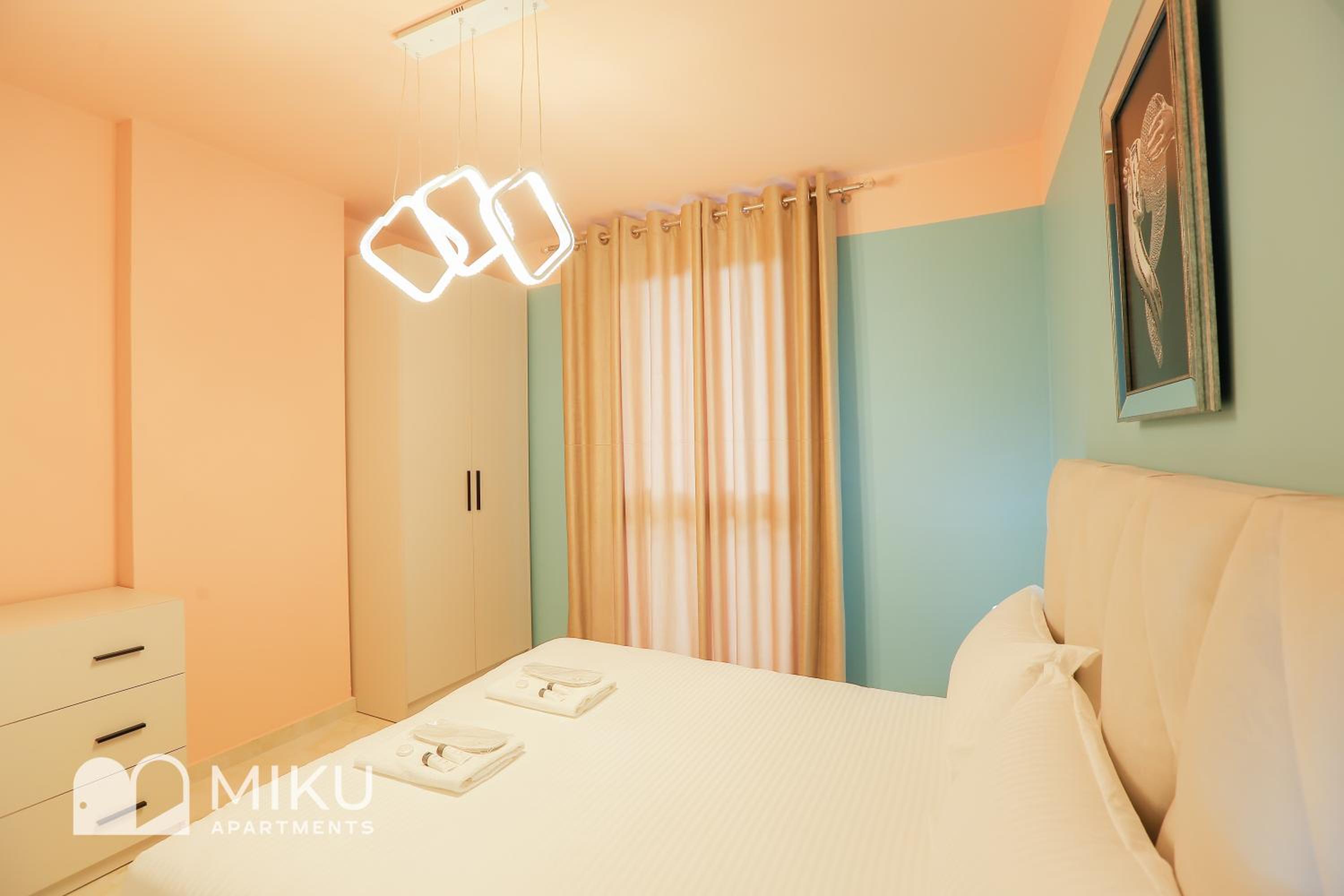 Miku Apartment - Glamorous 1Bedroom Apartment At Olympic Residence