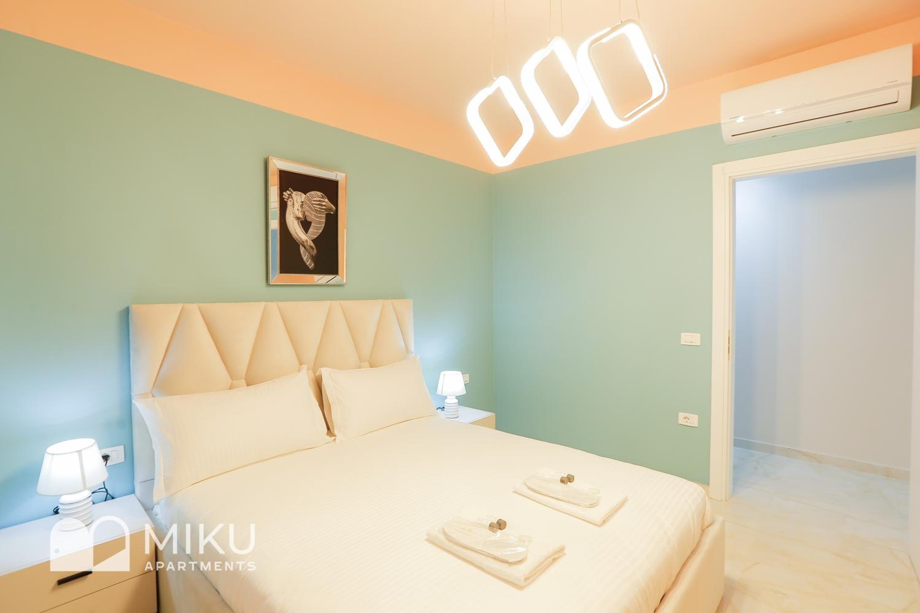 Miku Apartment - Glamorous 1Bedroom Apartment At Olympic Residence