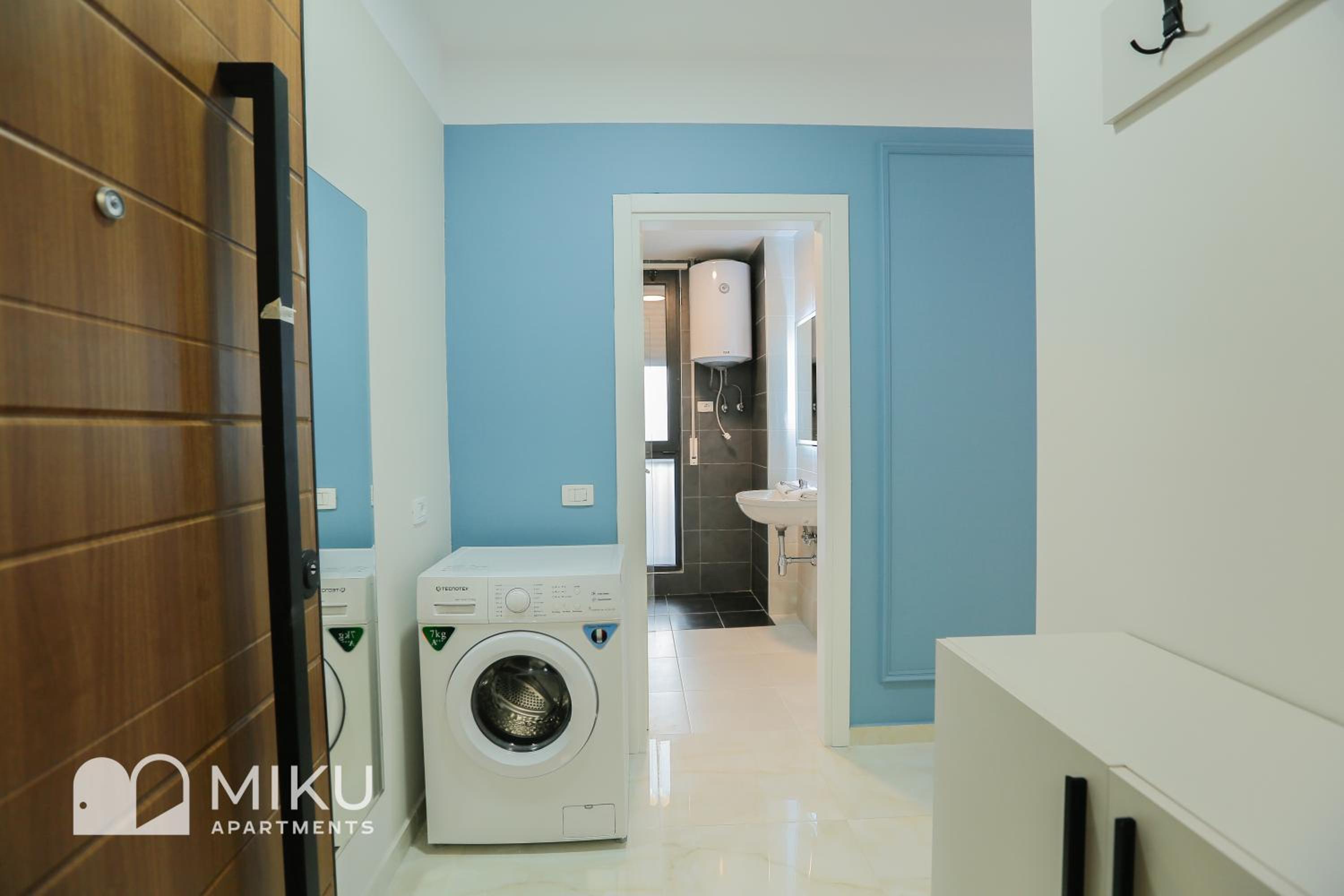Miku Apartment - Glamorous 1Bedroom Apartment At Olympic Residence