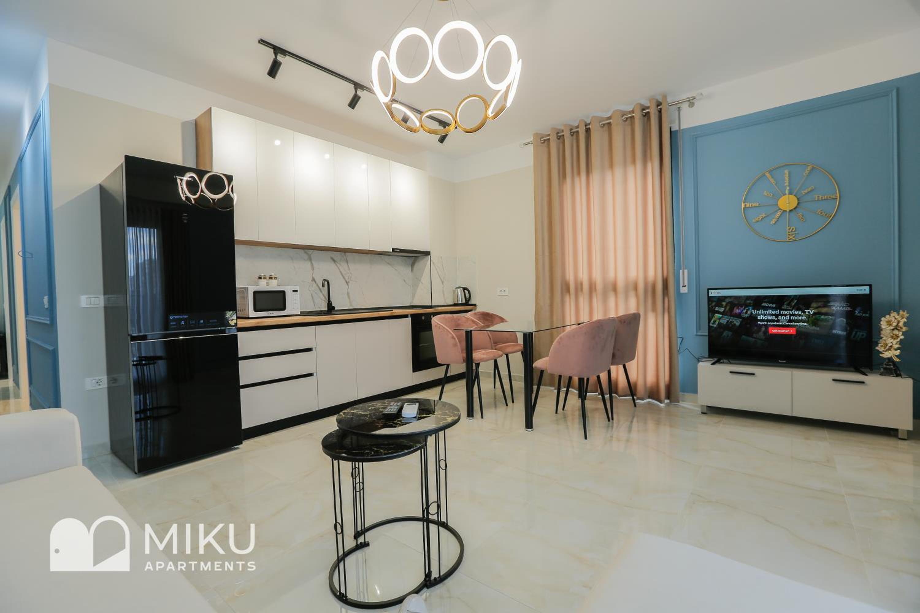 Miku Apartment - Glamorous 1Bedroom Apartment At Olympic Residence
