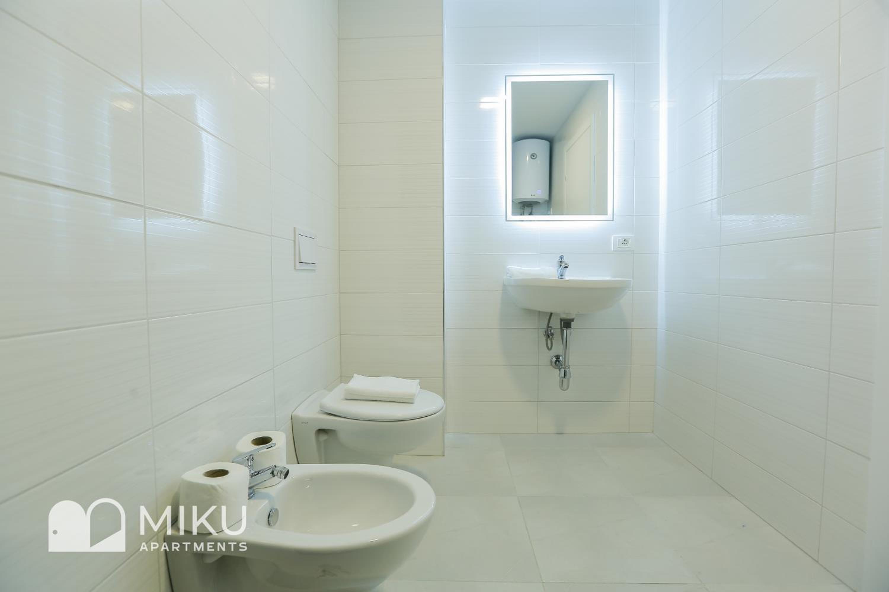 Miku Apartment - Glamorous 1Bedroom Apartment At Olympic Residence