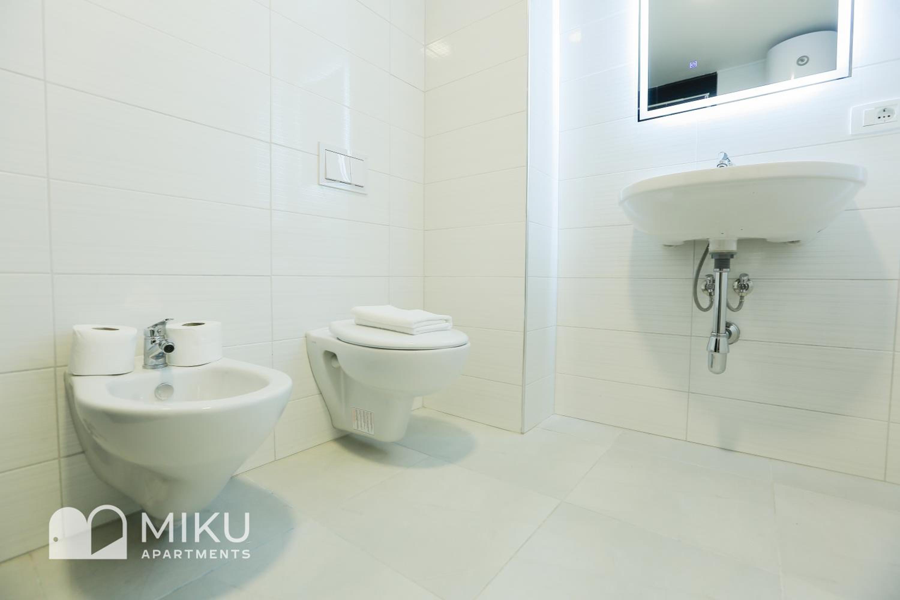 Miku Apartment - Glamorous 1Bedroom Apartment At Olympic Residence