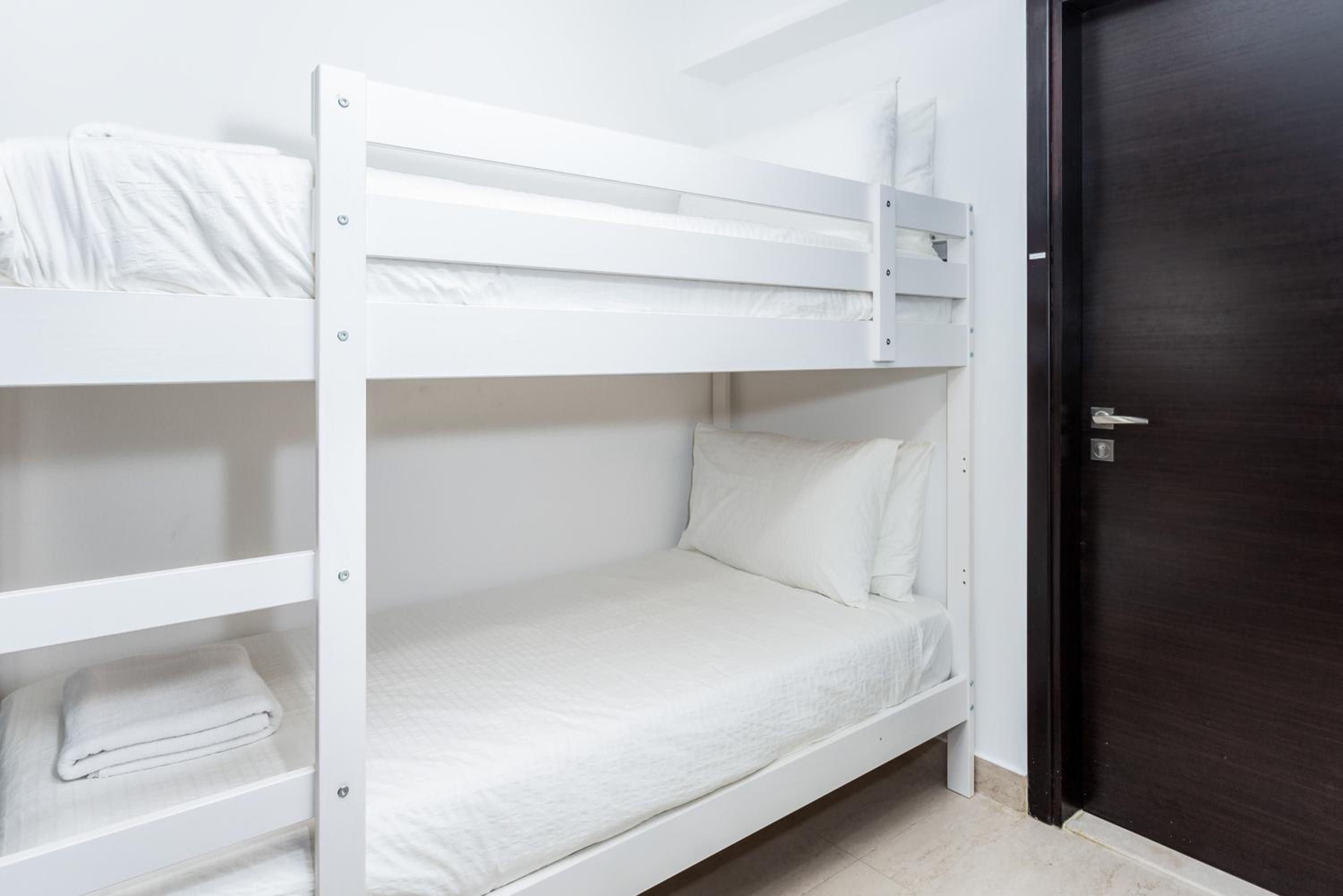 Lovely & Pristine 2BR + kids - 7min to Dubai Mall