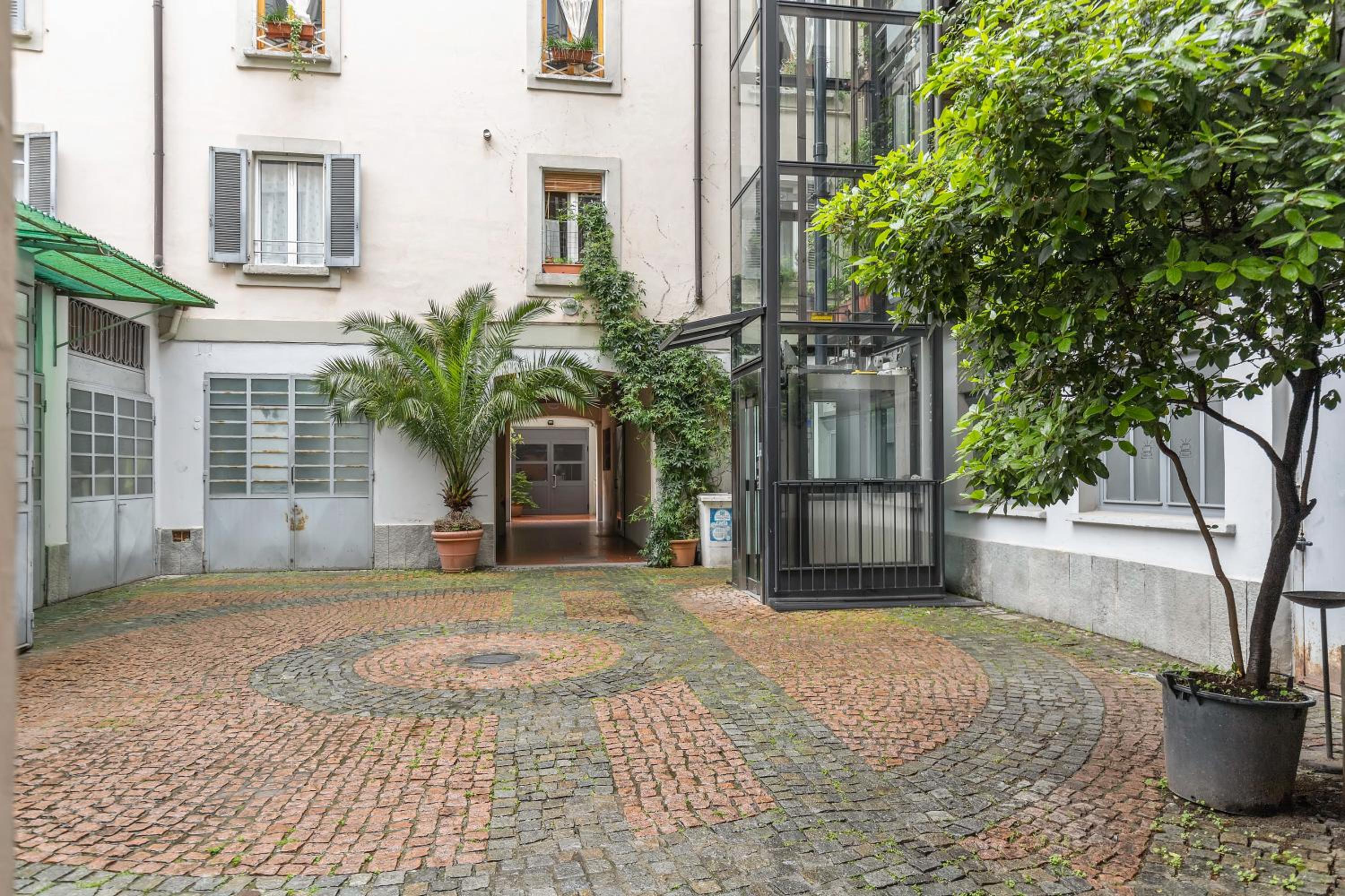 JOIVY Beautiful Studio for 2 near Sempione Park