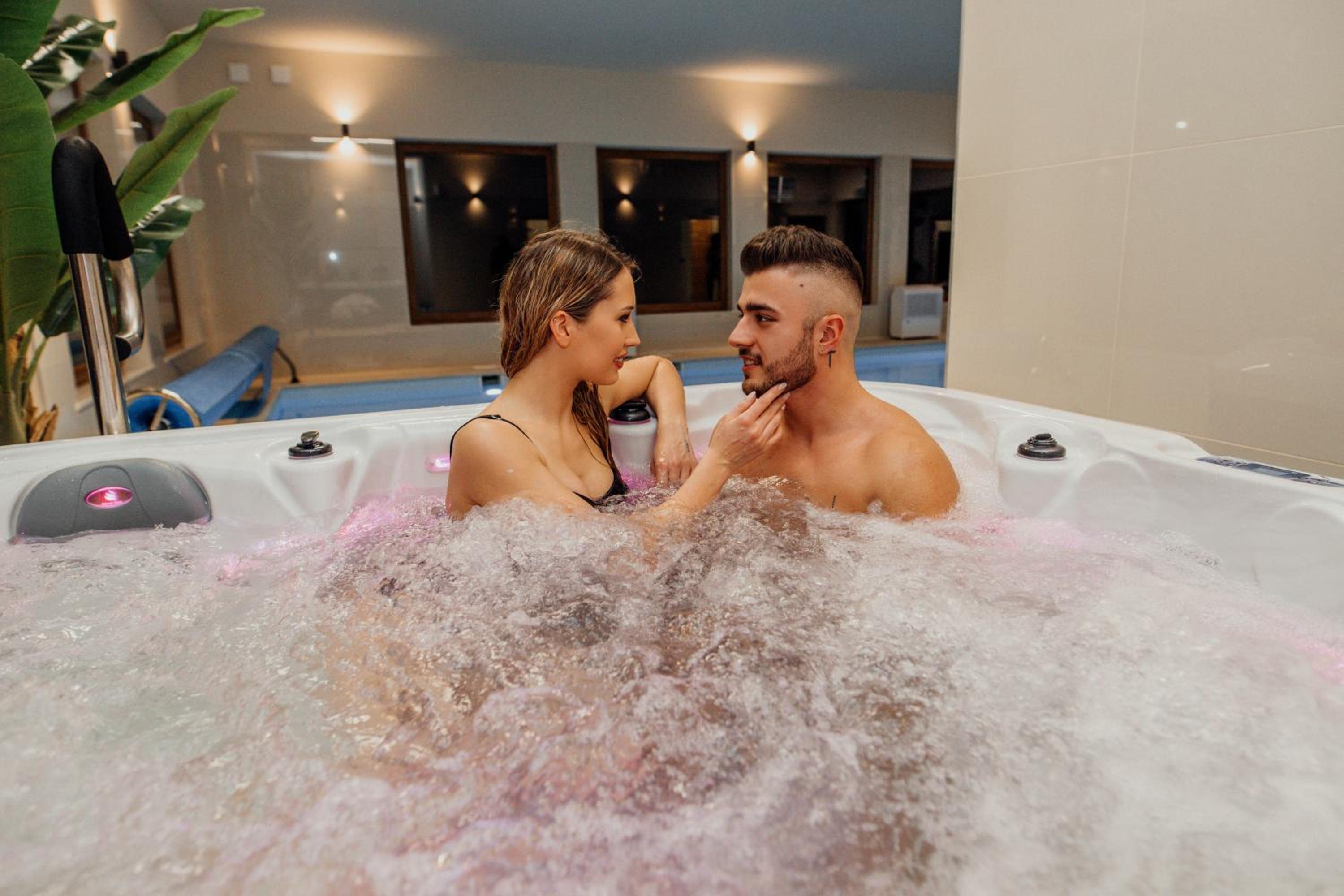 Jacuzzi