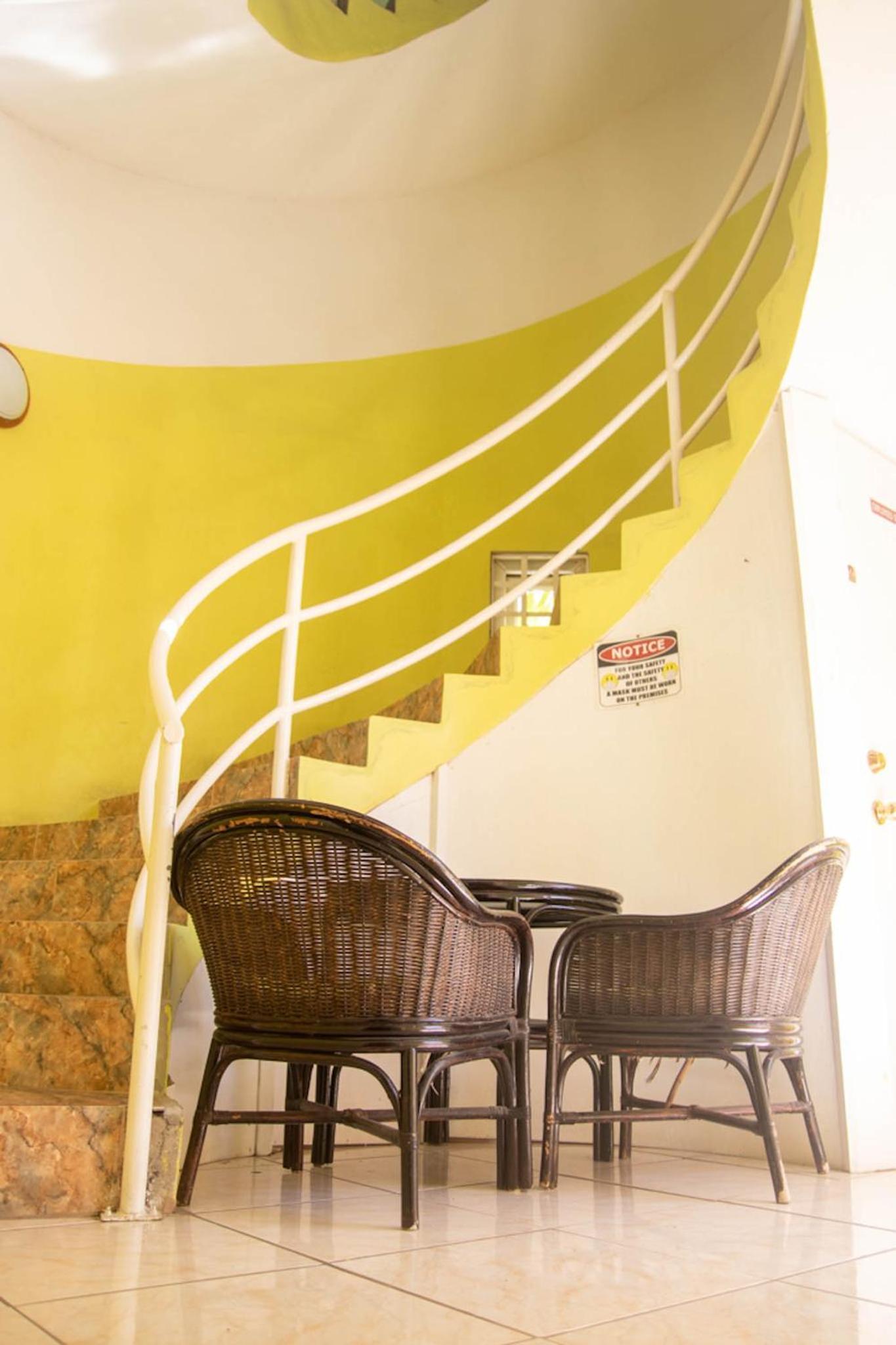St. James Guesthouse - Photo 11