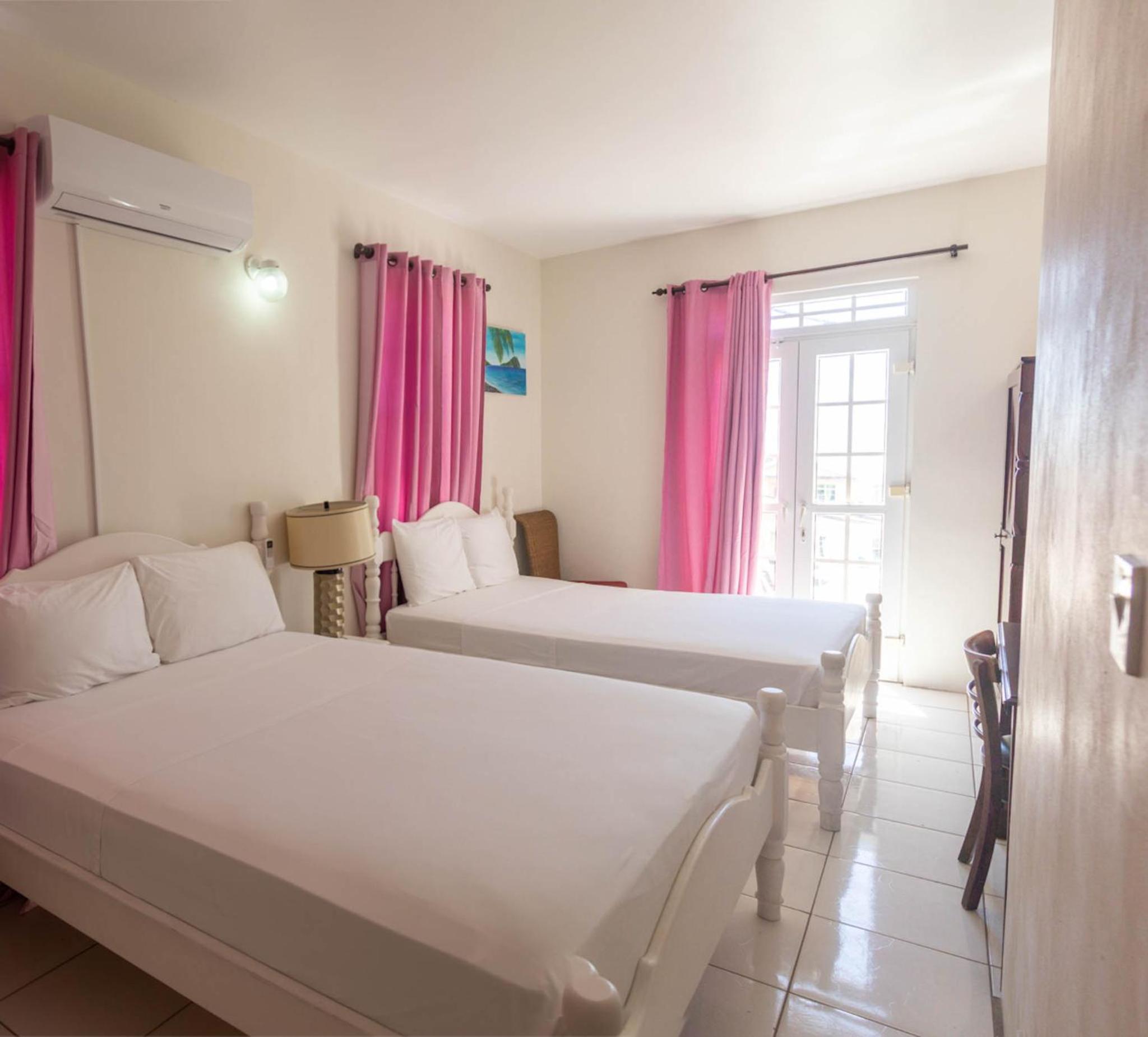 St. James Guesthouse - Photo 41