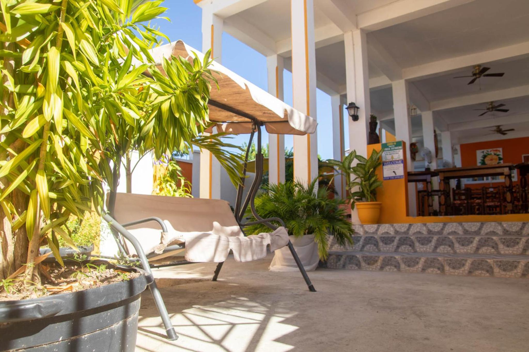 St. James Guesthouse - Photo 48
