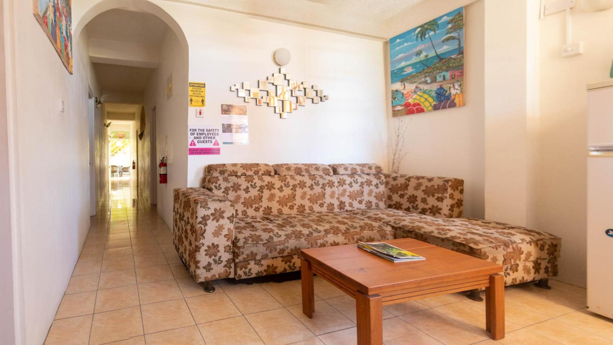 St. James Guesthouse - Photo 16