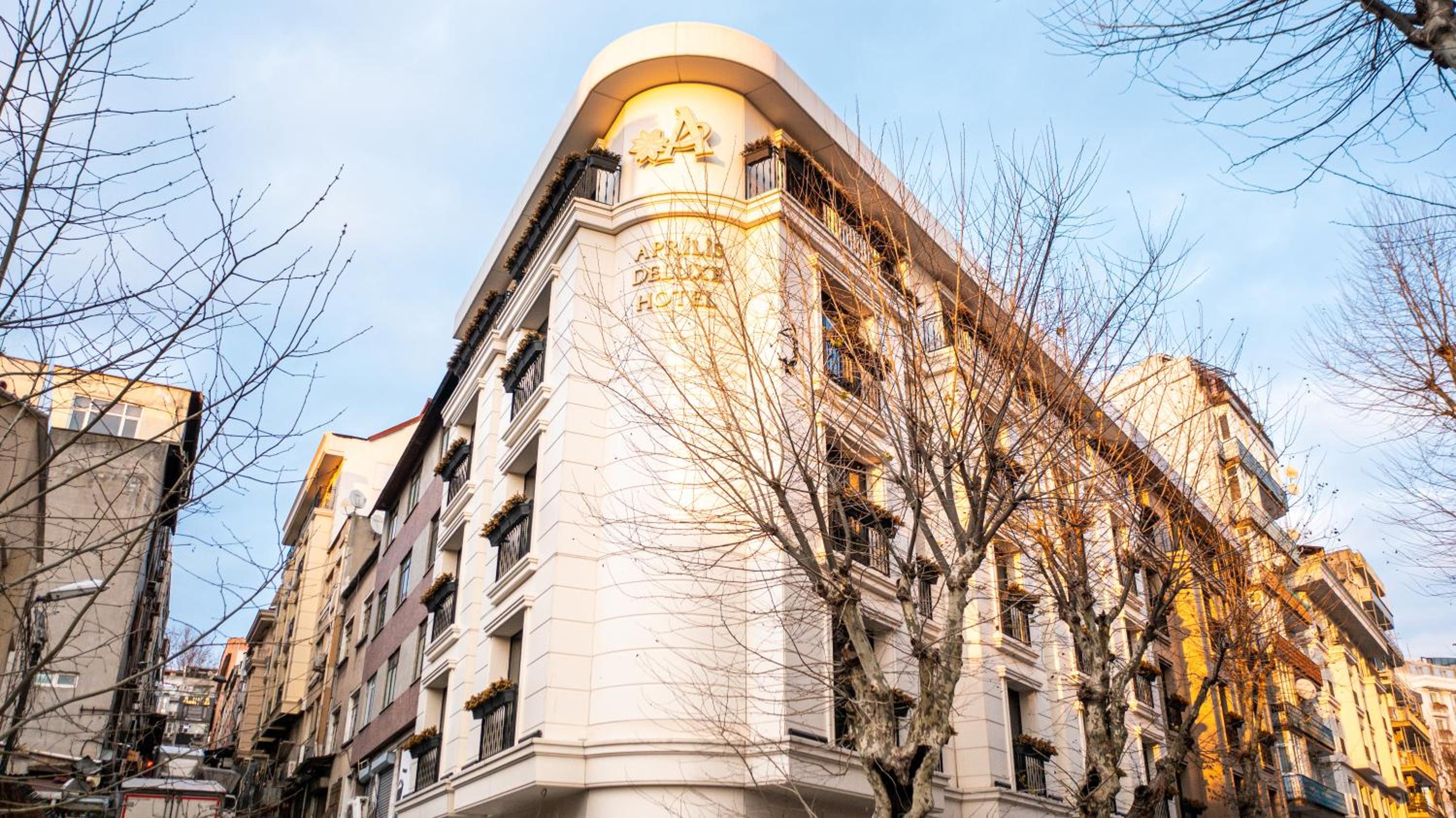 Hotel Aprilis Deluxe Hotel - Image 1