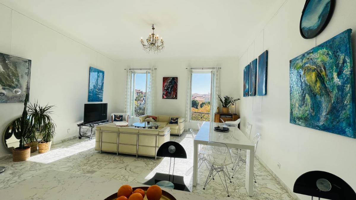Spacious 3 BR flat Nice center - magnificent view-parking photo 1