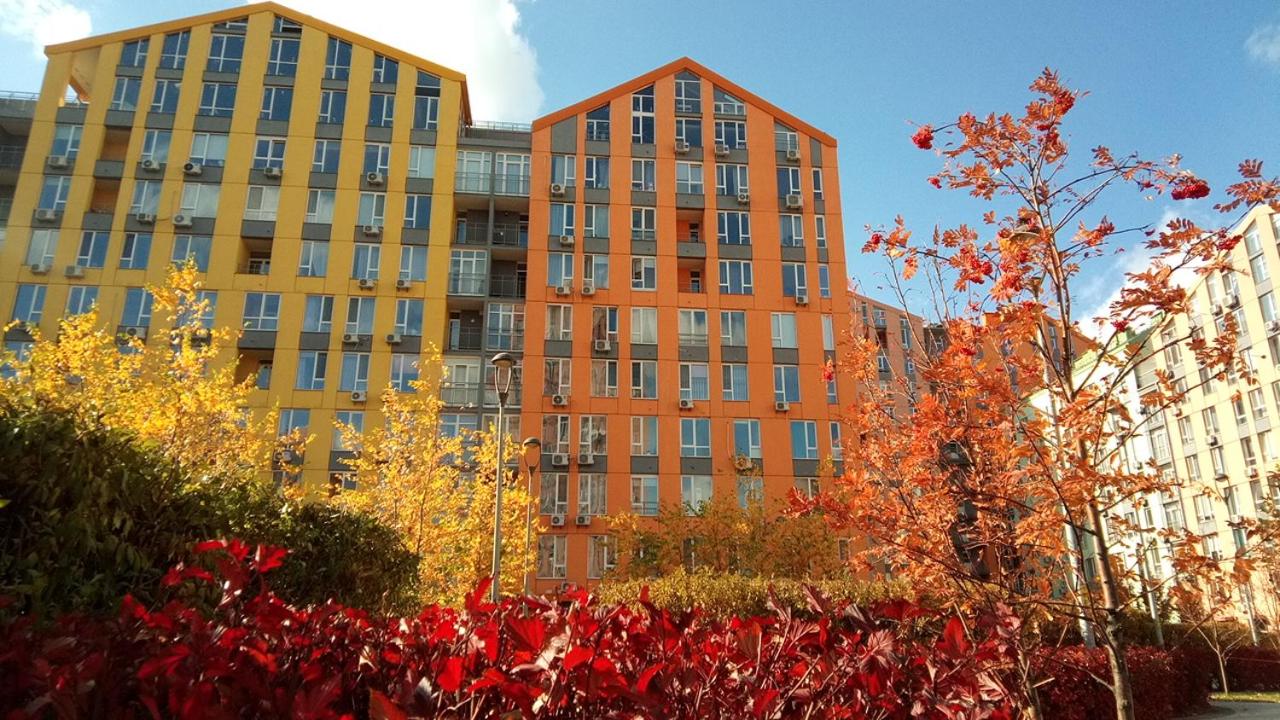 Georgeous Bright Studio in a Bright Residential Complex Comfort Town КТ-08 view 5