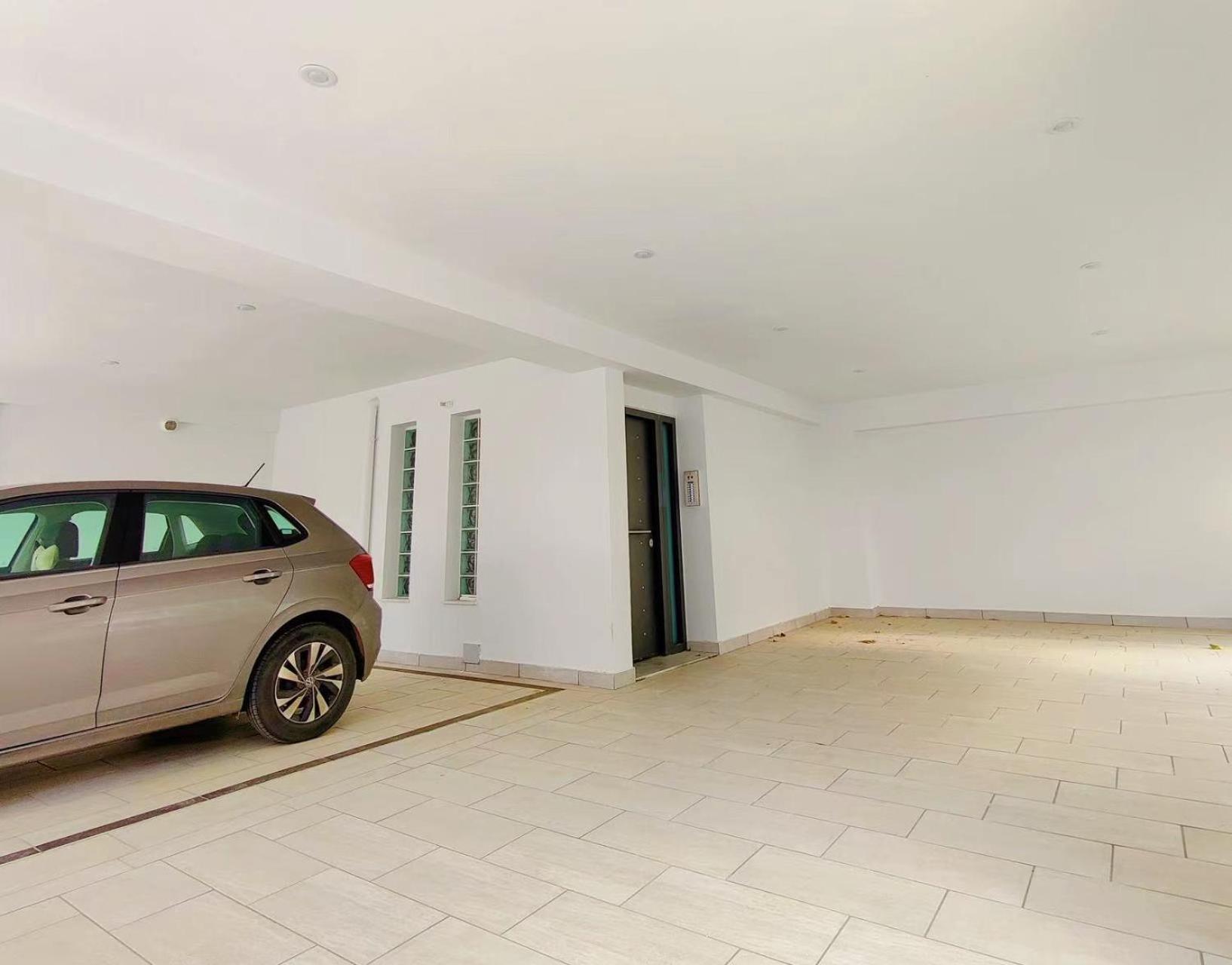 WSD Rich Apartment Hotel