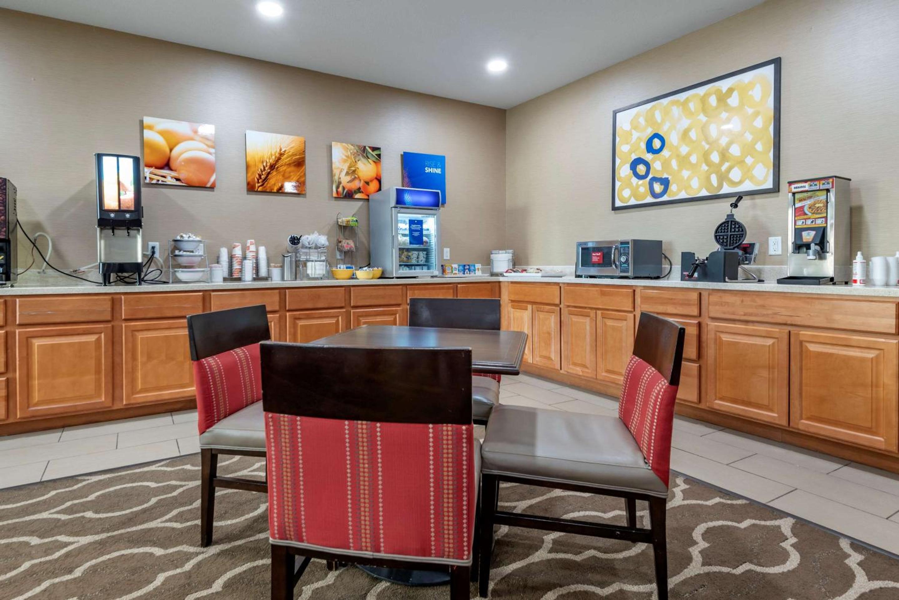 Comfort Inn Apalachin - Binghamton W Route 17