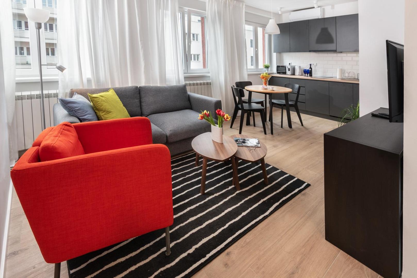 Apartment Vracar Belgrade, St Sava Church Park view 2