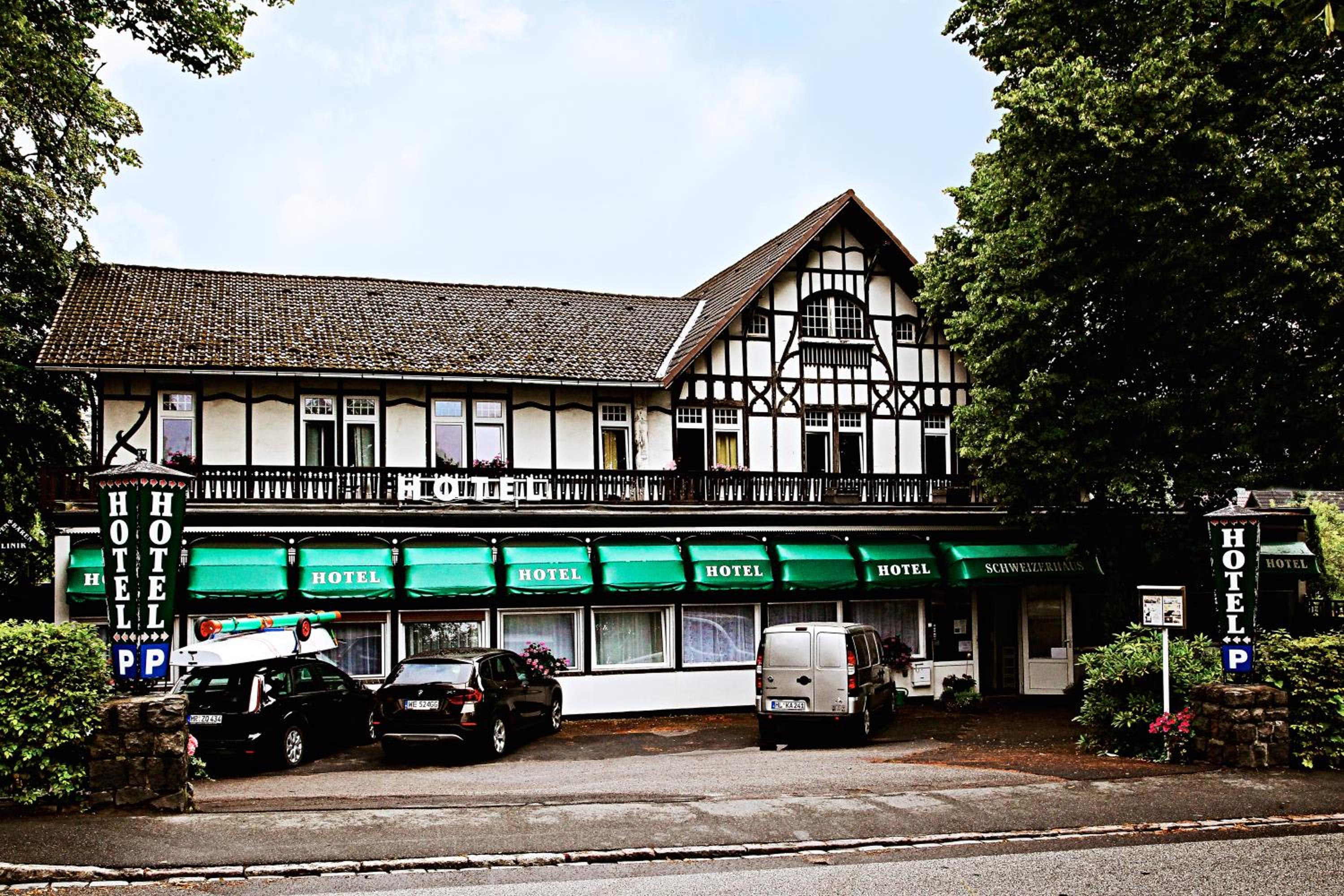 Hotel Schweizerhaus - Image 1