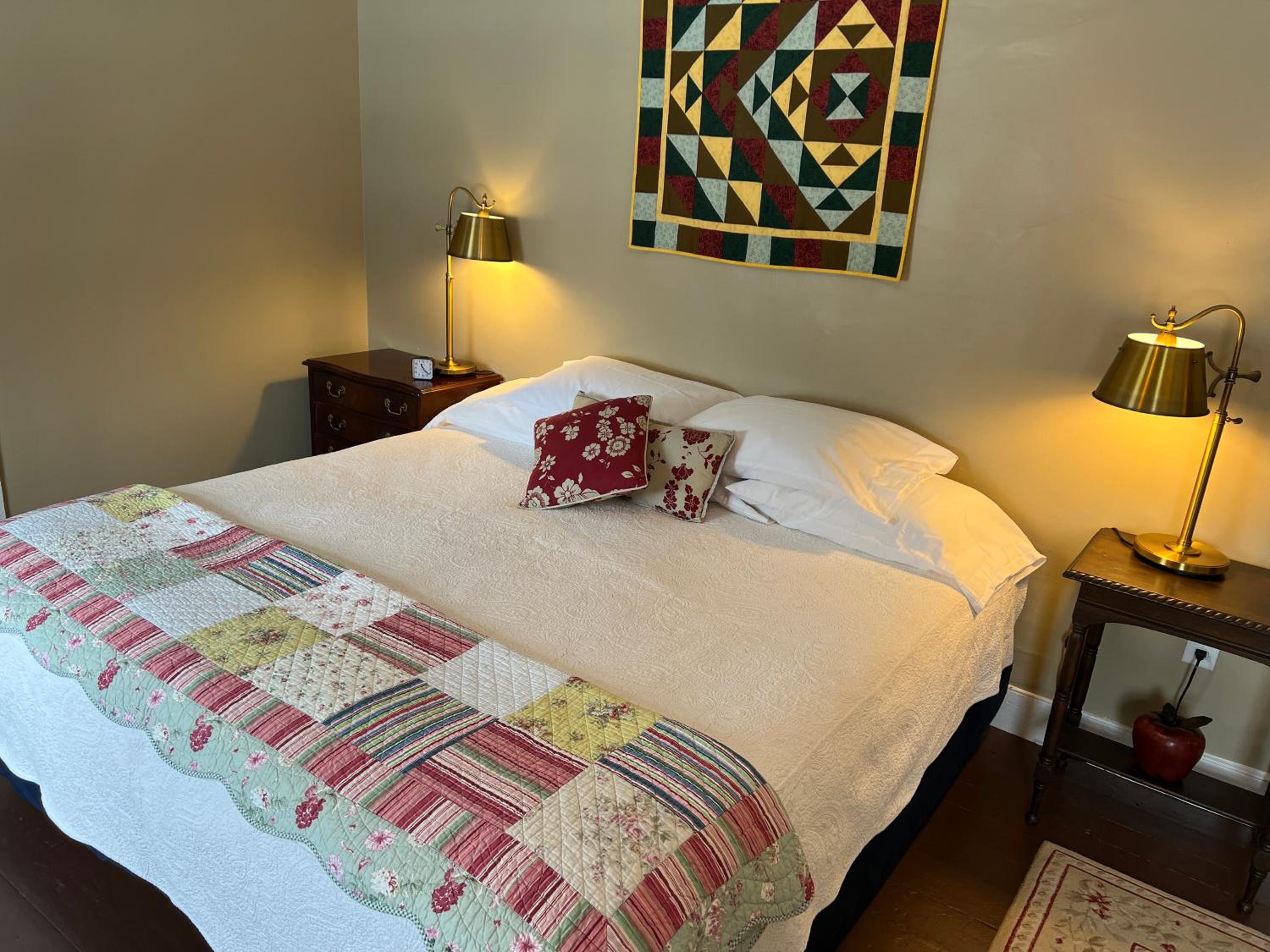 Shoreham Inn Bed & Breakfast