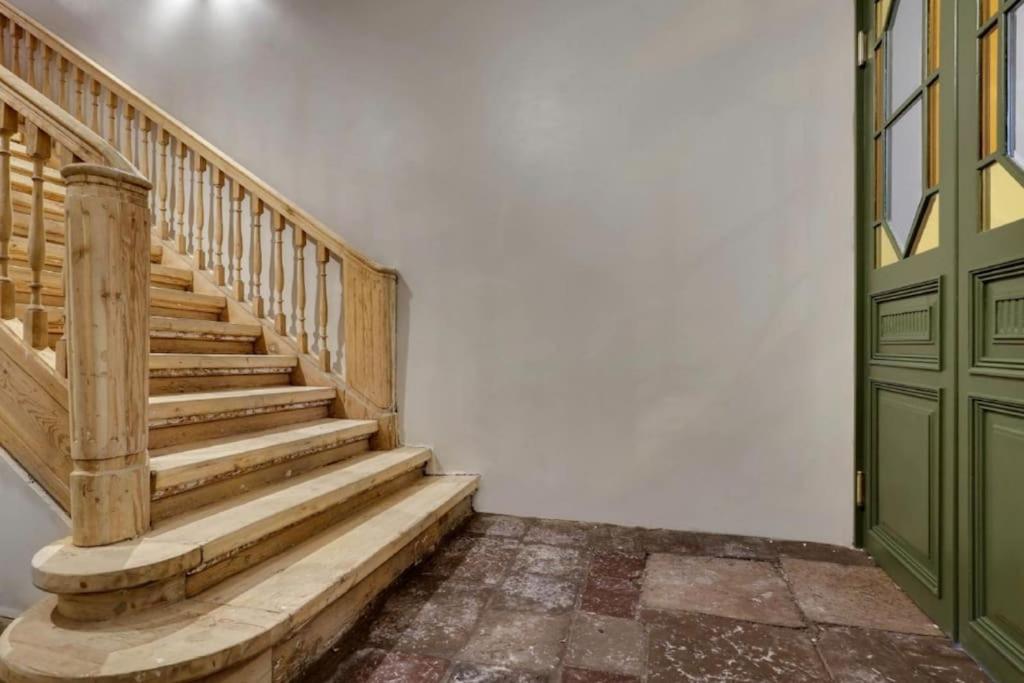 Old Riga Designer Luxury Apartment view 2