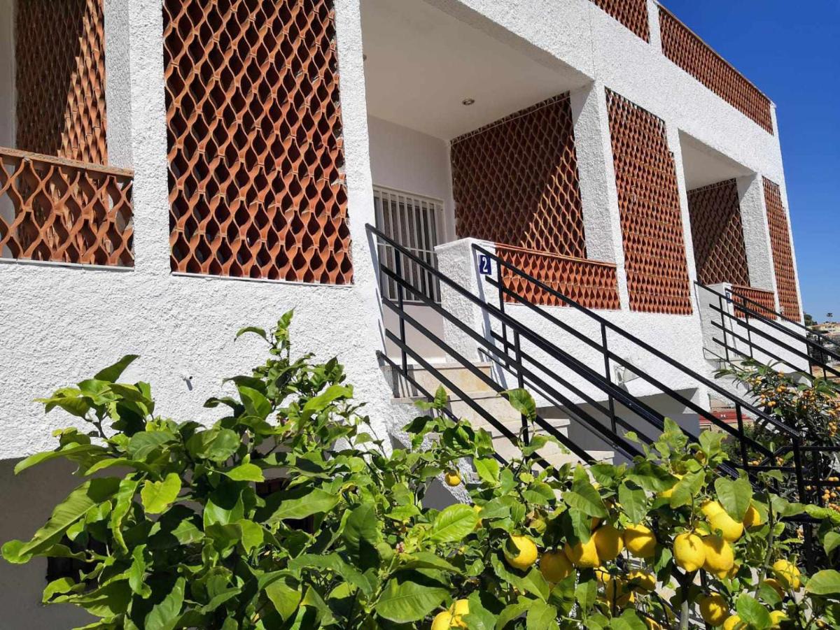 A H RENTALS Casa Rovira apto 2 photo 1