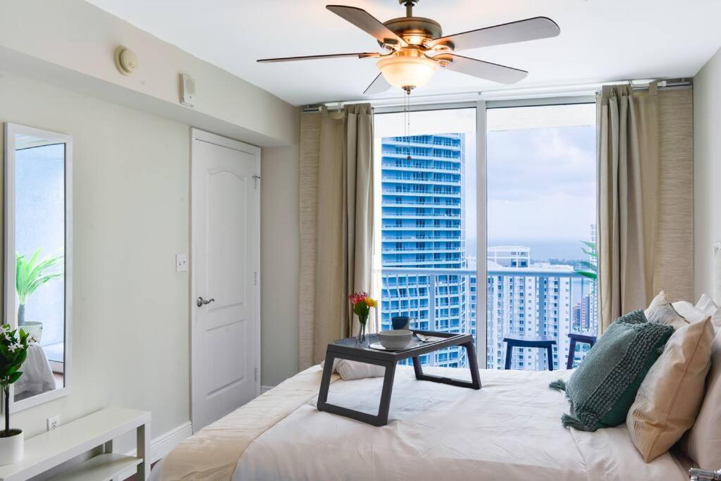 LUXURY 2 Bedroom Apartment At BRICKELL with pool