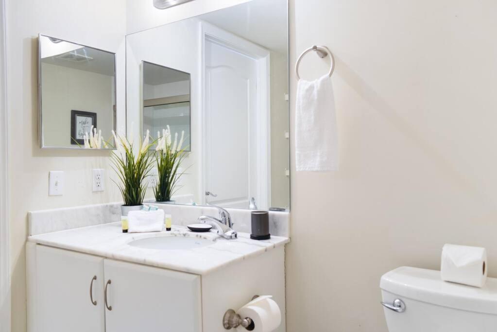 LUXURY 2 Bedroom Apartment At BRICKELL with pool
