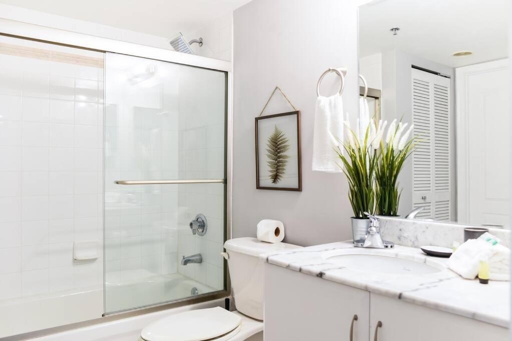 LUXURY 2 Bedroom Apartment At BRICKELL with pool