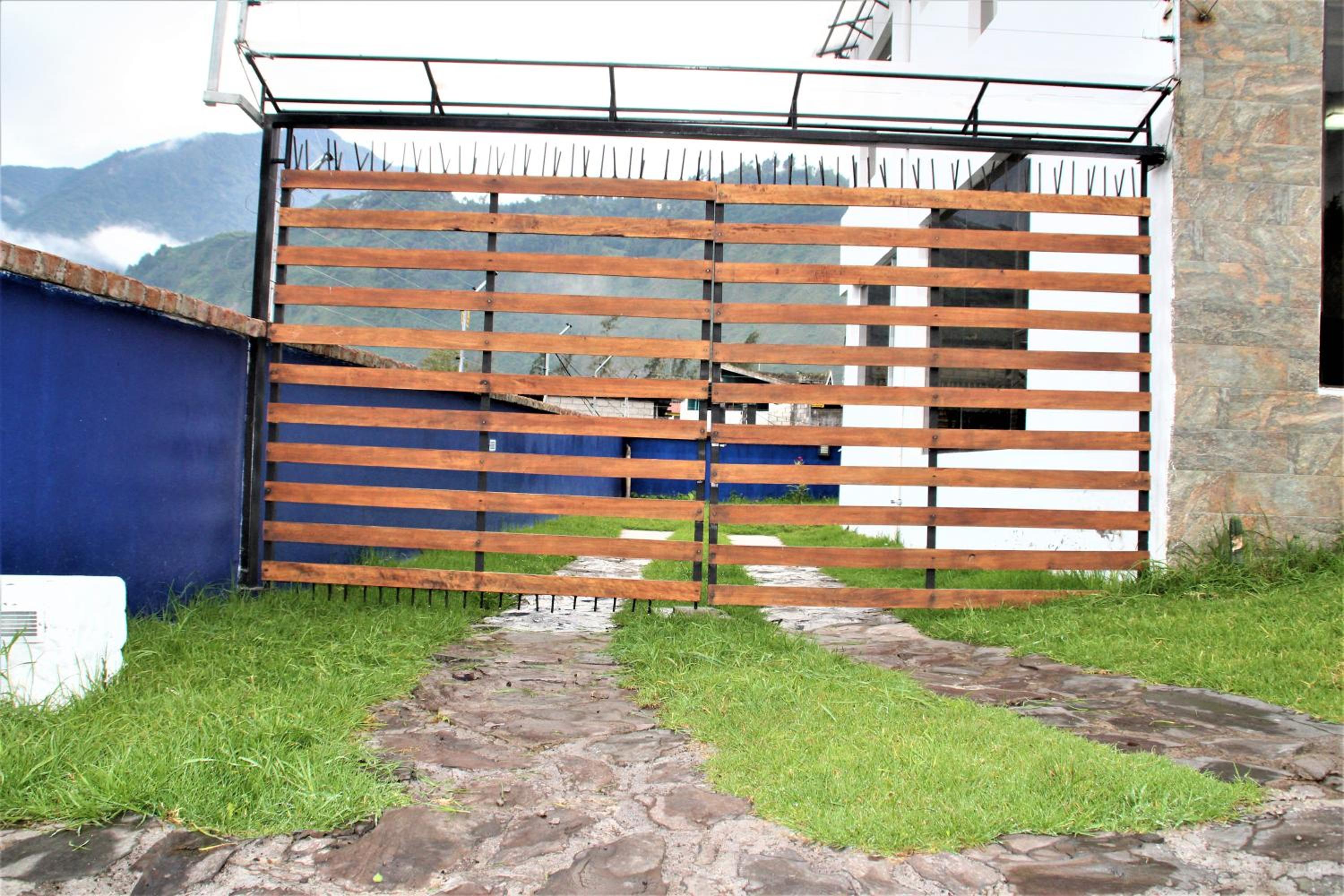 Photo 12