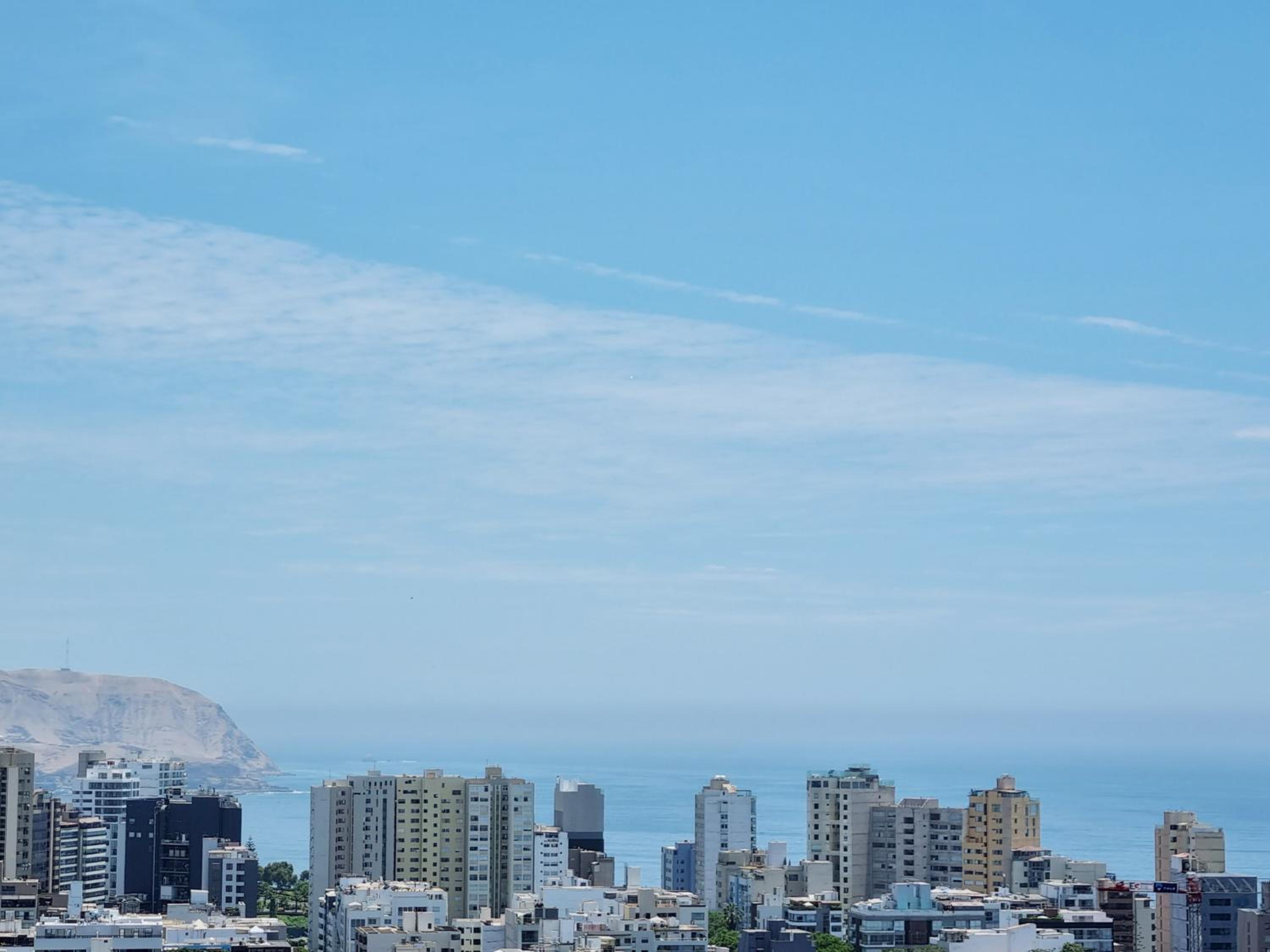Skyliving Towers Apartments - Perú
