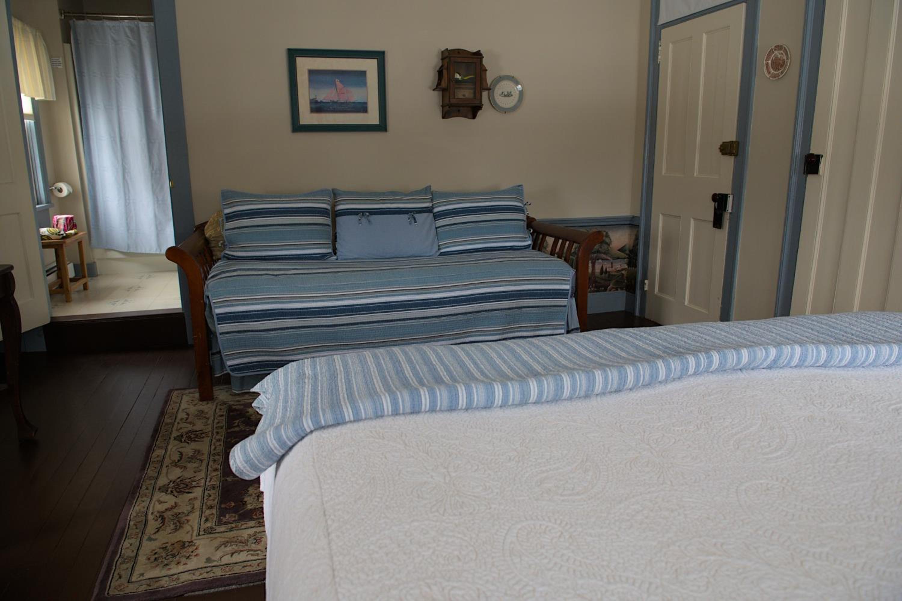 Shoreham Inn Bed & Breakfast