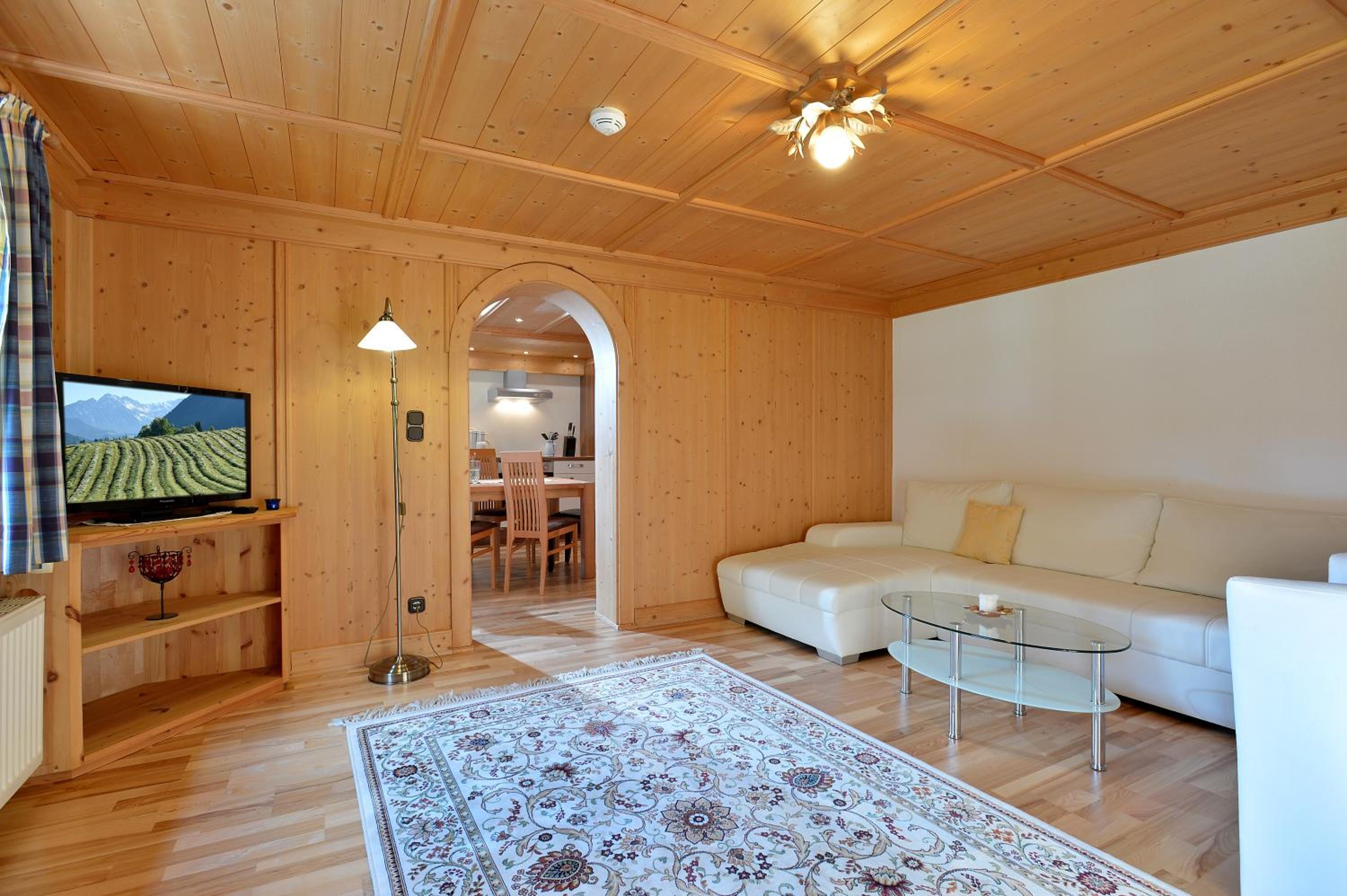 Ferienwohnungen-Gästehaus Altginzling