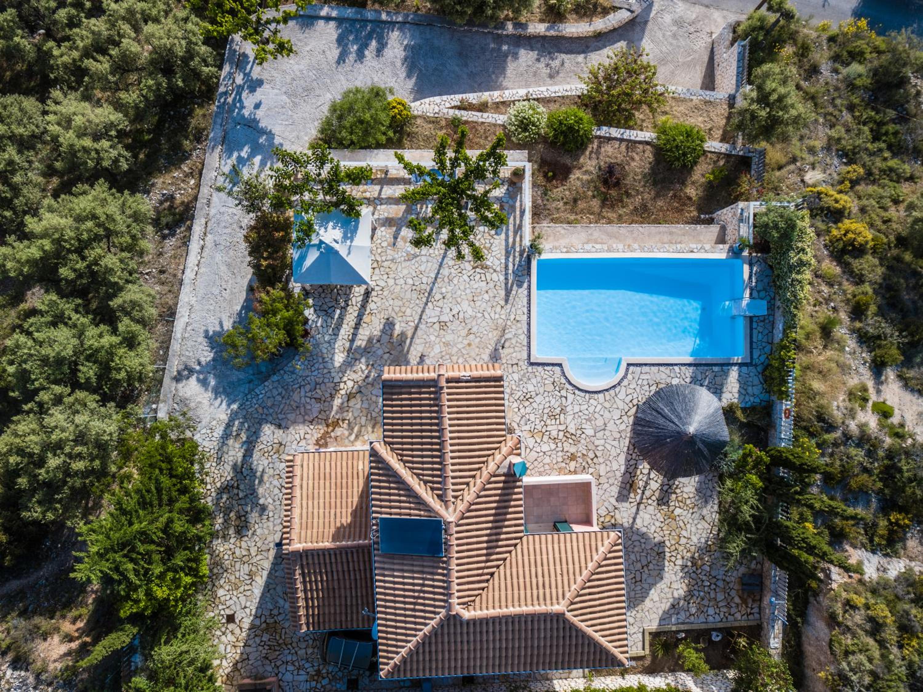 Private, pool, sunsets, beaches, amenities - Eleni view 4