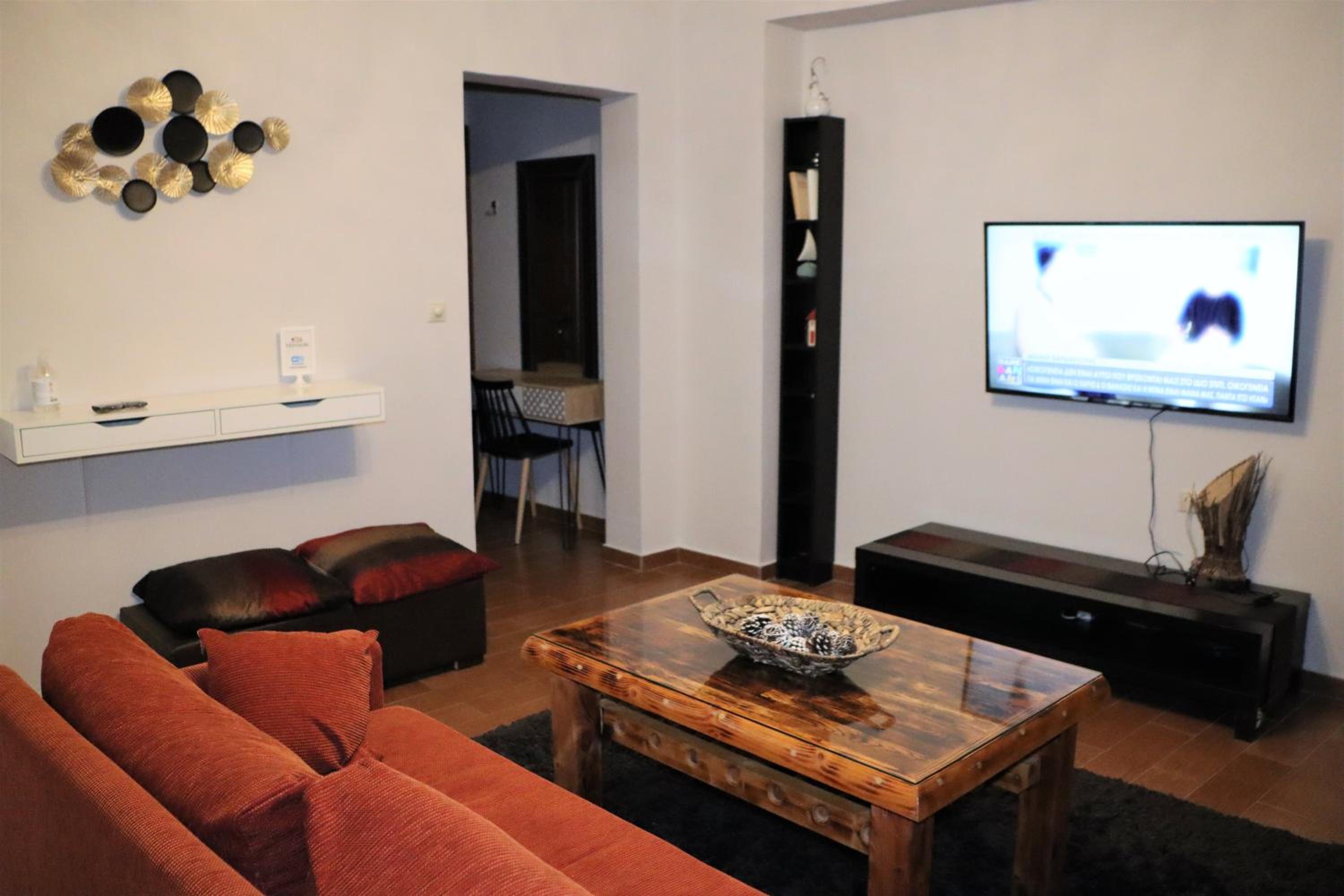 Tzovolos Apartments