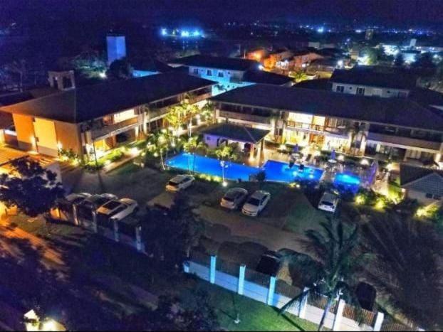 Hotel Village Pe Na Areia Na Praia Da Espera - Itacimirim