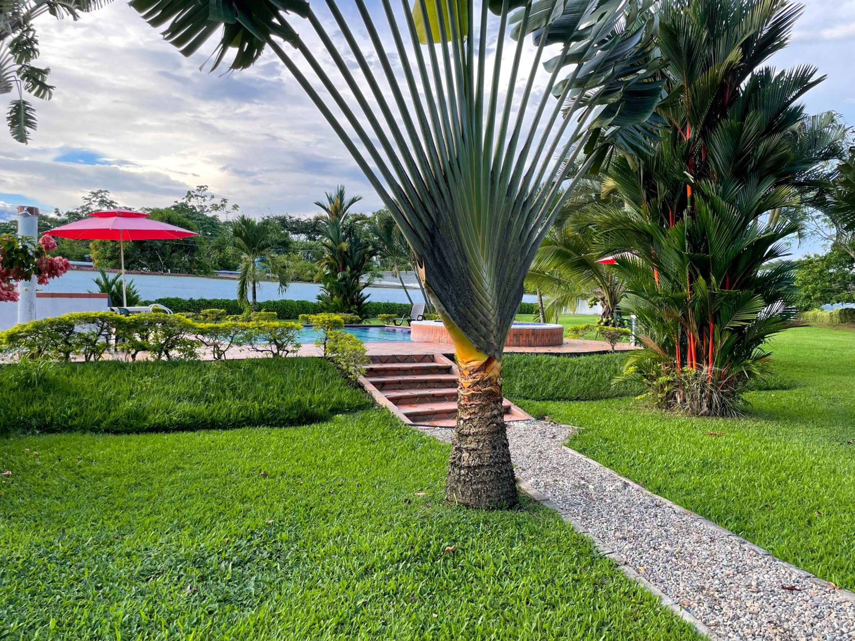 Finca Turística Villa Natasha - Casa Campestre y Cabañas Villavicencio