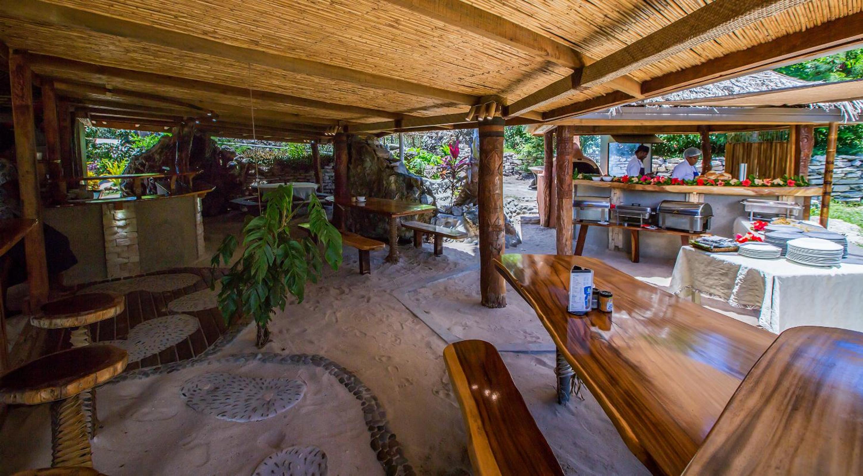 Barefoot Kuata Island Resort