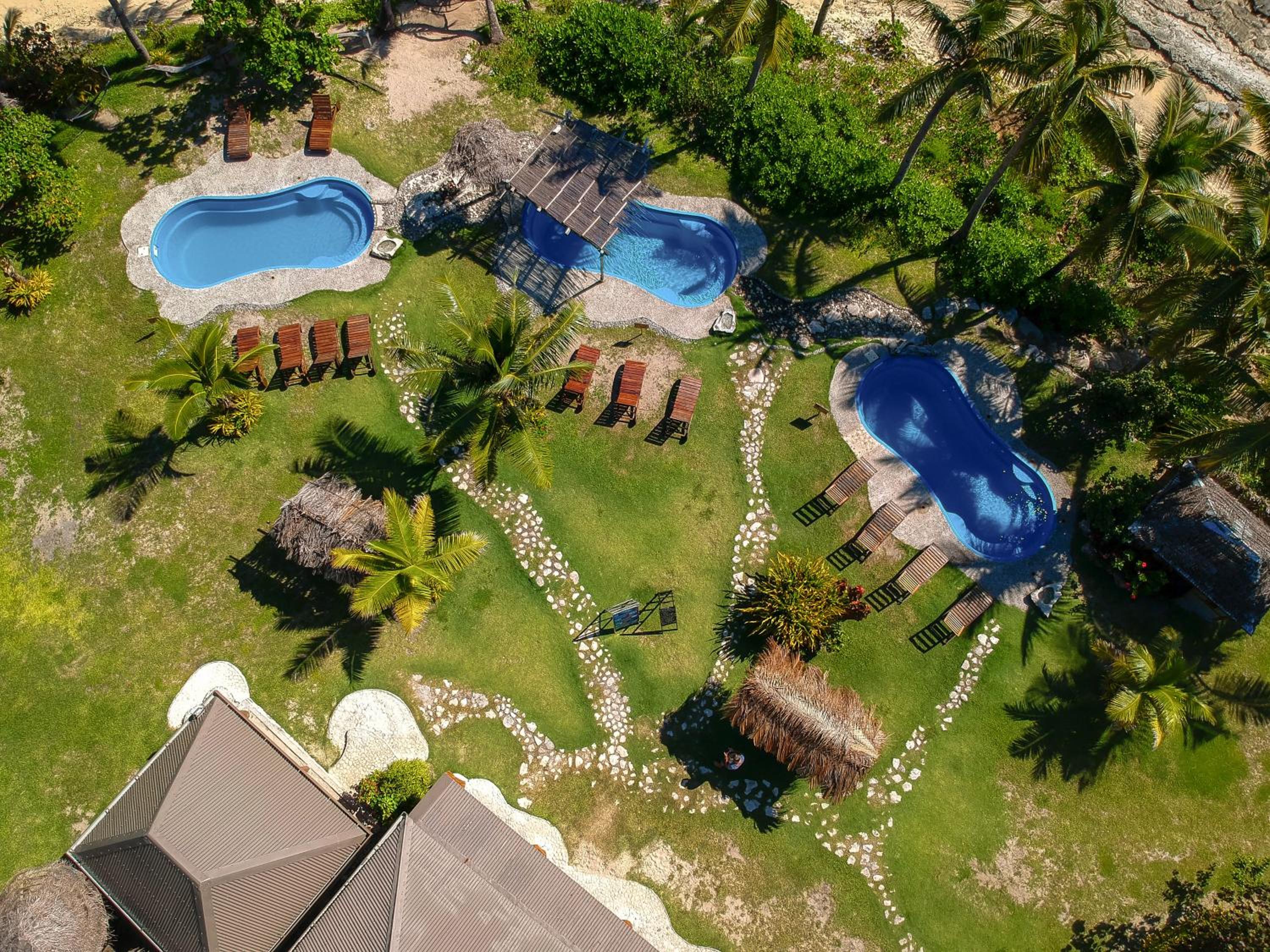 Barefoot Kuata Island Resort
