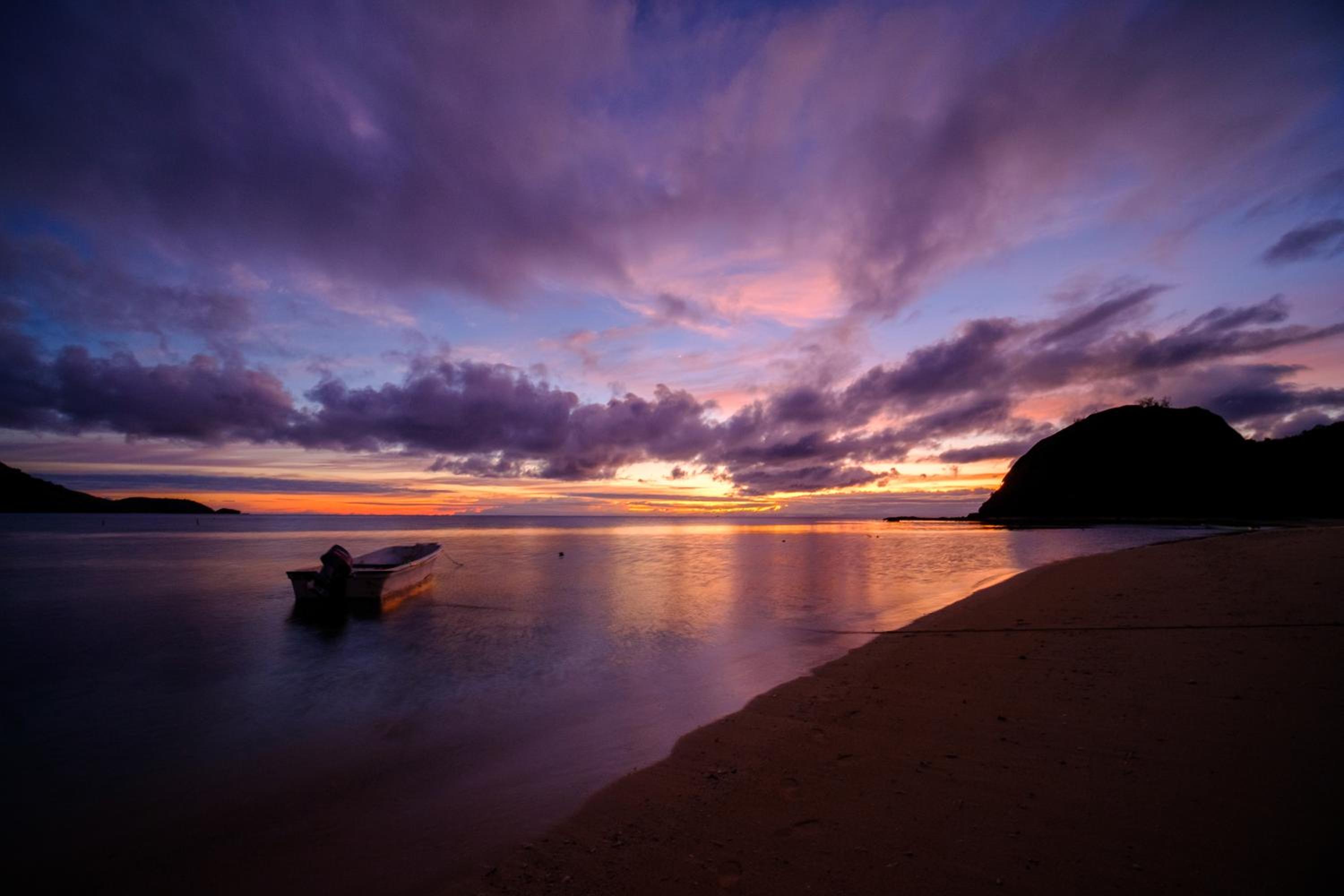 Barefoot Kuata Island Resort