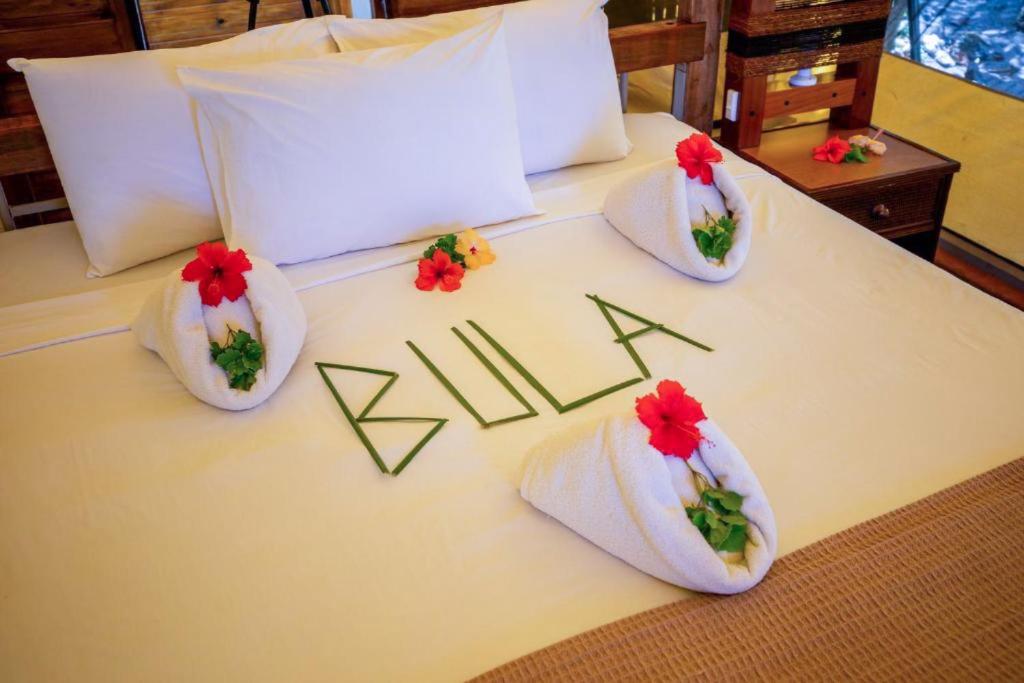Barefoot Kuata Island Resort