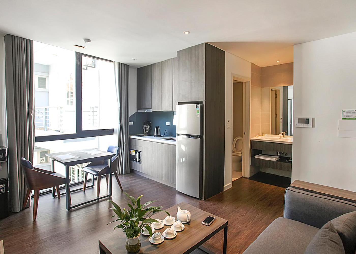 Hanoi Home 3 - Luxury Apartment in Tay Ho street