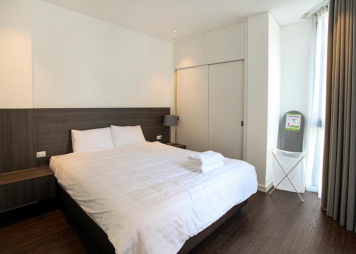 Hanoi Home 3 - Luxury Apartment in Tay Ho street