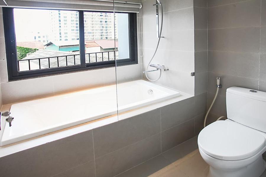 Hanoi Home 3 - Luxury Apartment in Tay Ho street