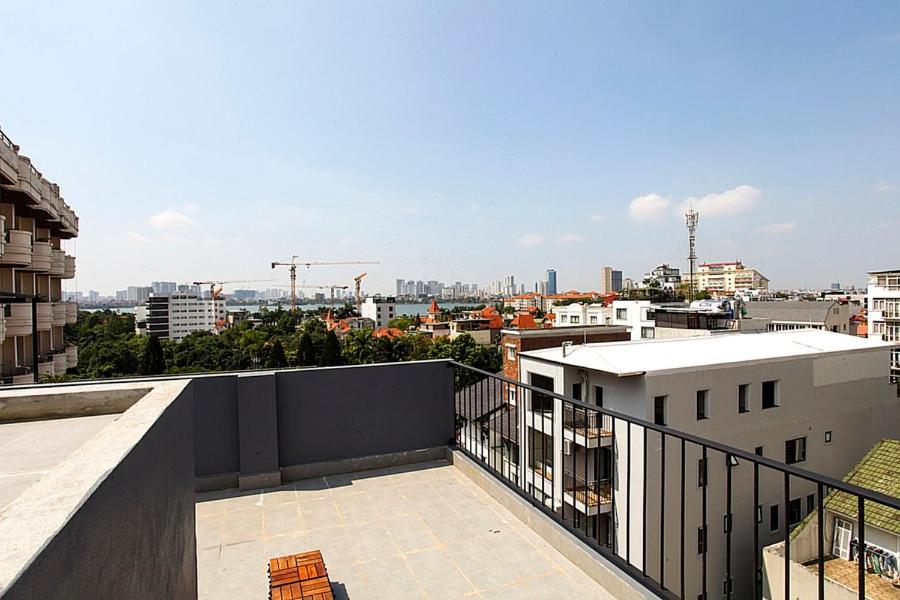 Hanoi Home 3 - Luxury Apartment in Tay Ho street