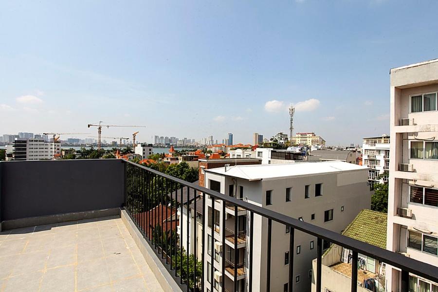 Hanoi Home 3 - Luxury Apartment in Tay Ho street