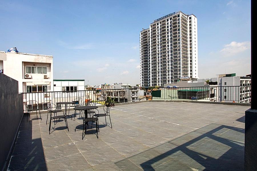 Hanoi Home 3 - Luxury Apartment in Tay Ho street