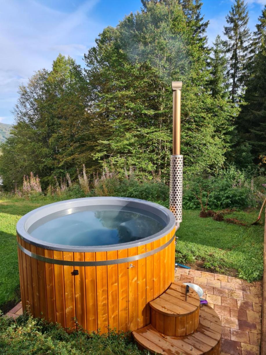 Luxus-Ferienhaus Blockhaus Chalet Nr 3 Toplage am Feldberg mit Sauna, Outdoor-Hottub, Kamin auf 1300m üM